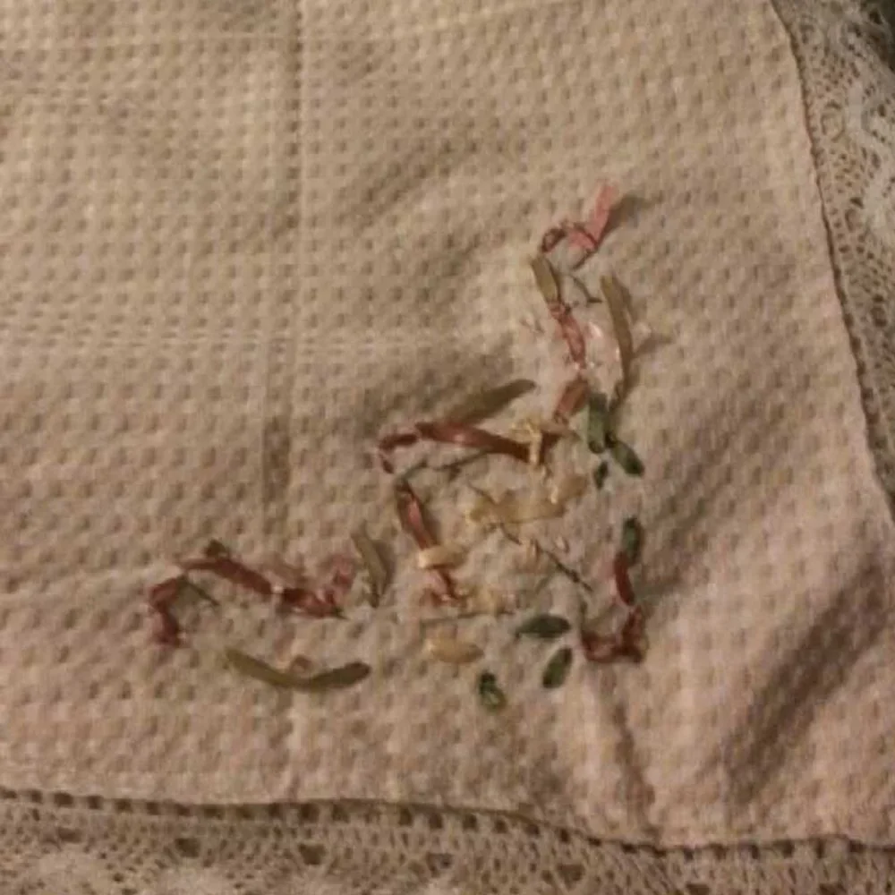 VERY LARGE HANDMADE TABLECLOTH 101